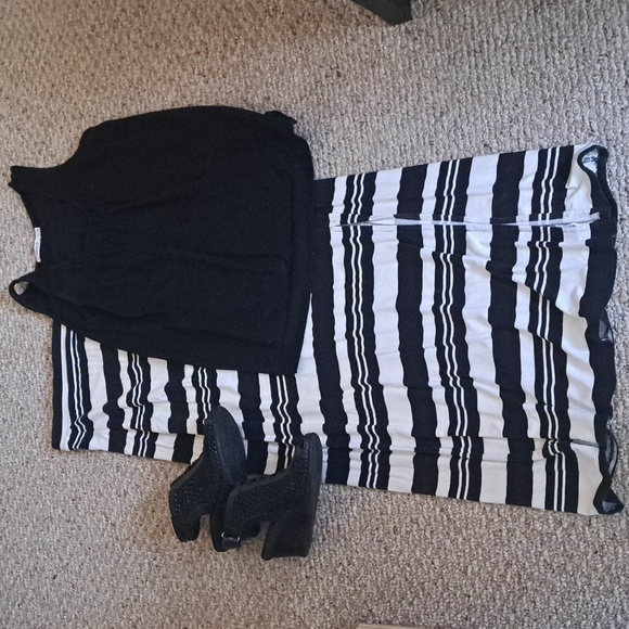 Sz M stretch polyester B/W striped Maxi skirt & black Sleeveless Top - Picture 1 of 6